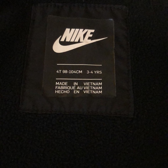 Nike 4T jacket - Picture 3 of 3
